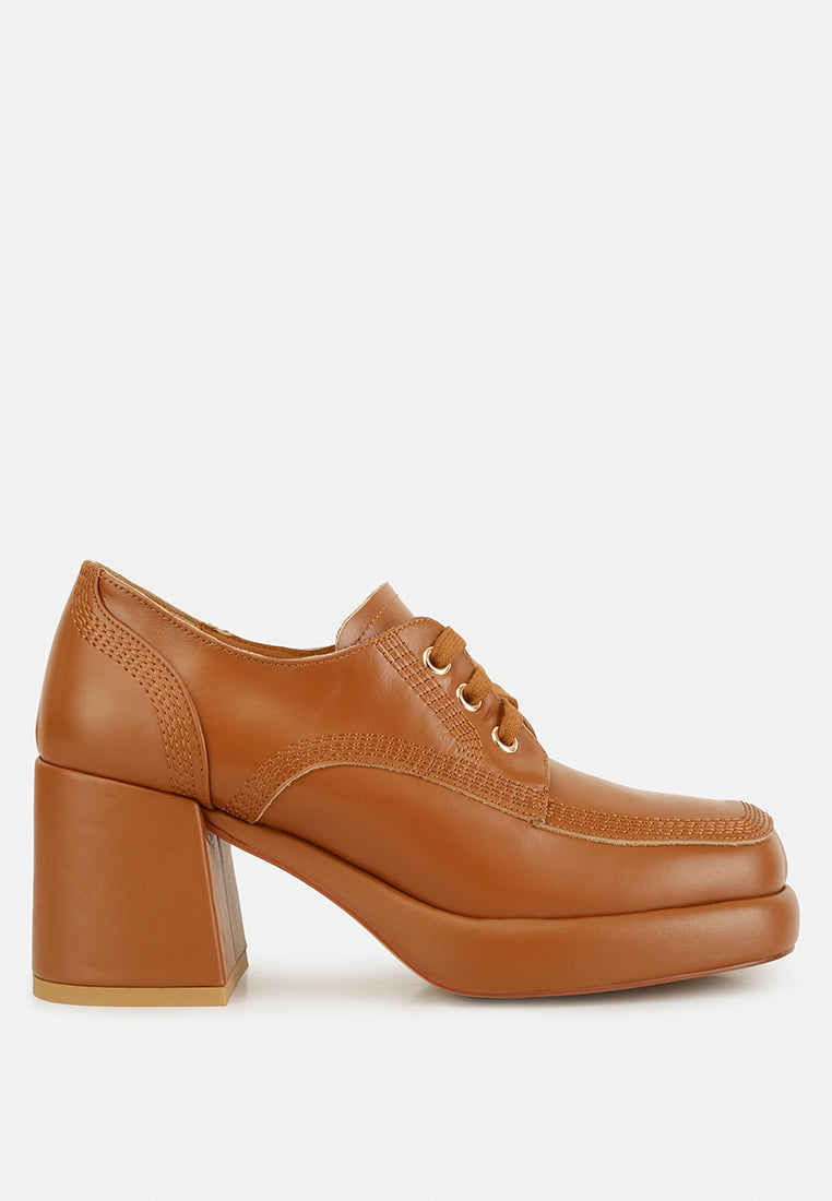 Quecha leather block heel oxfords in Tan, lace-up with block heel