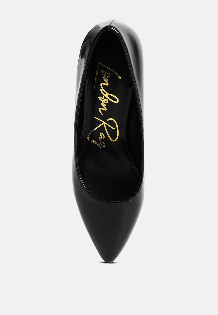 Black pump footbed: gold script logo on the inner lining