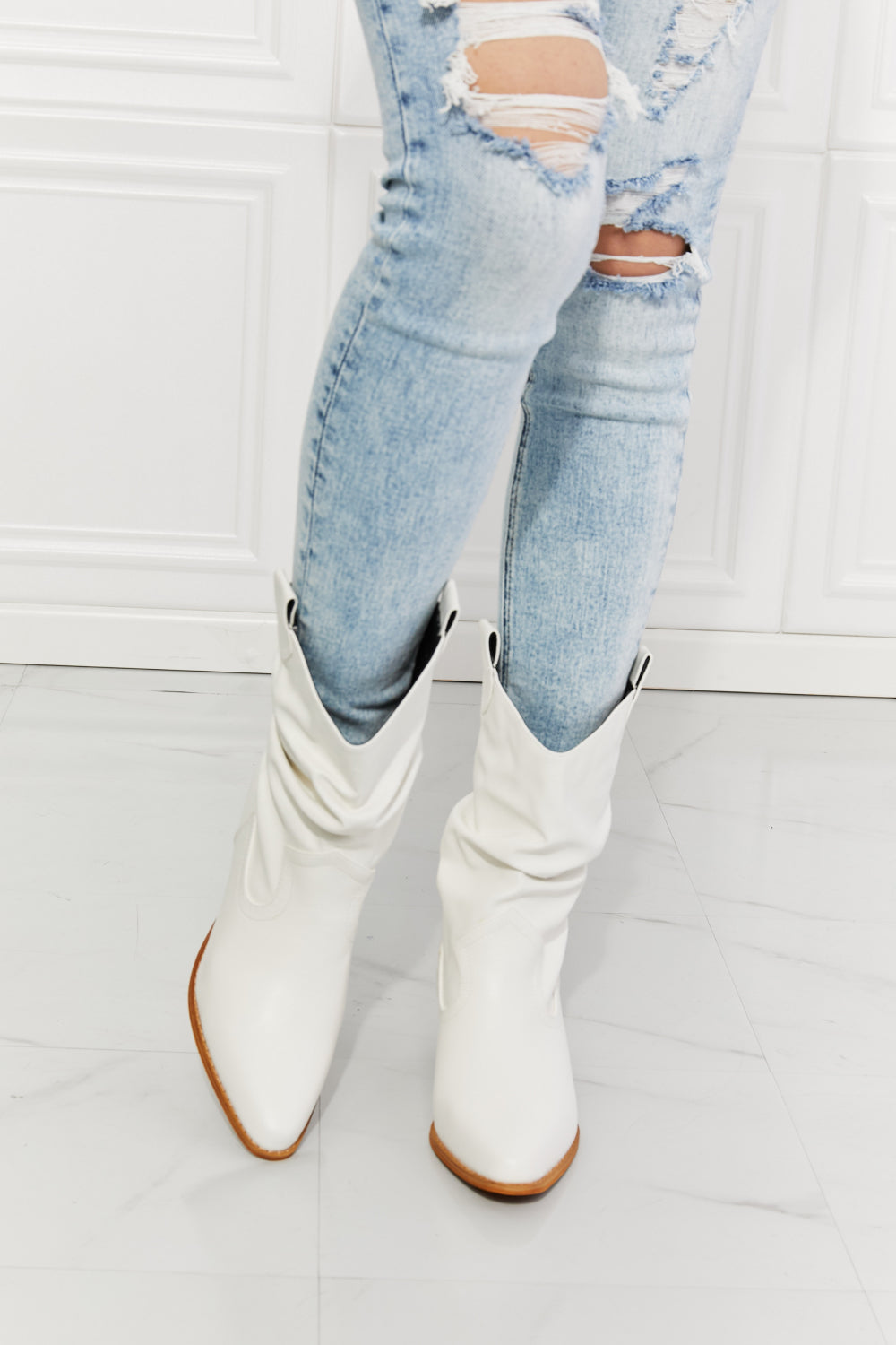 MMShoes Better in Texas Scrunch Cowboy Boots in White - Tigbul's Fashion