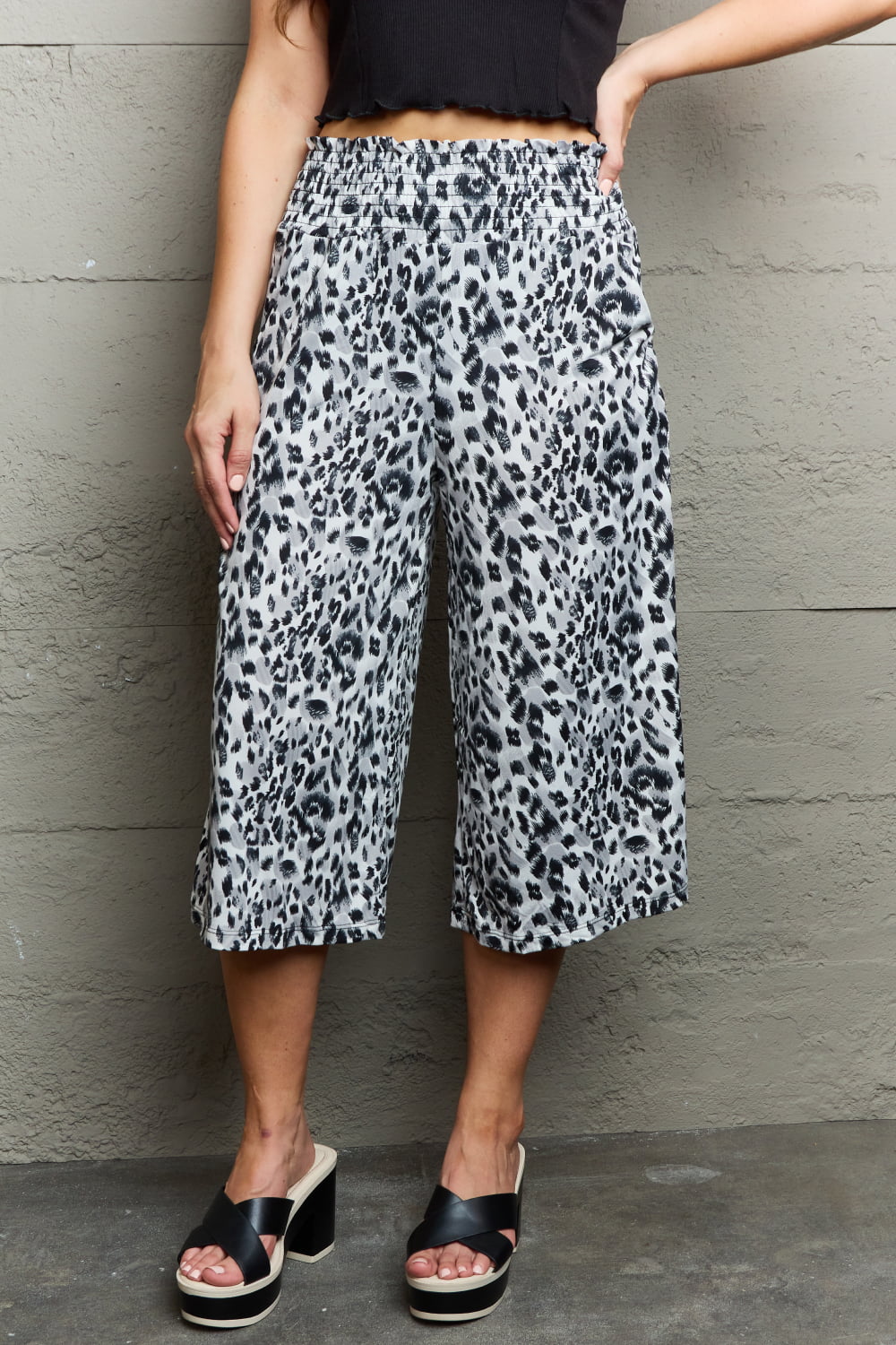 Ninexis Leopard High Waist Flowy Wide Leg Pants with Pockets - Tigbul's Fashion