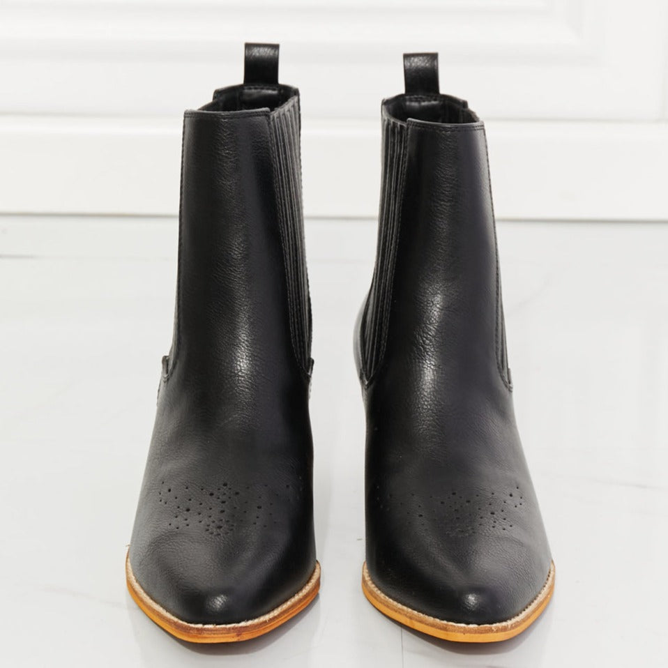 MMShoes Love the Journey Stacked Heel Chelsea Boot in Black - Tigbul's Fashion