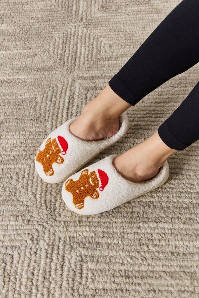 Gingerbread Man Christmas Cozy Slippers | Tigbuls Variety Fashion
