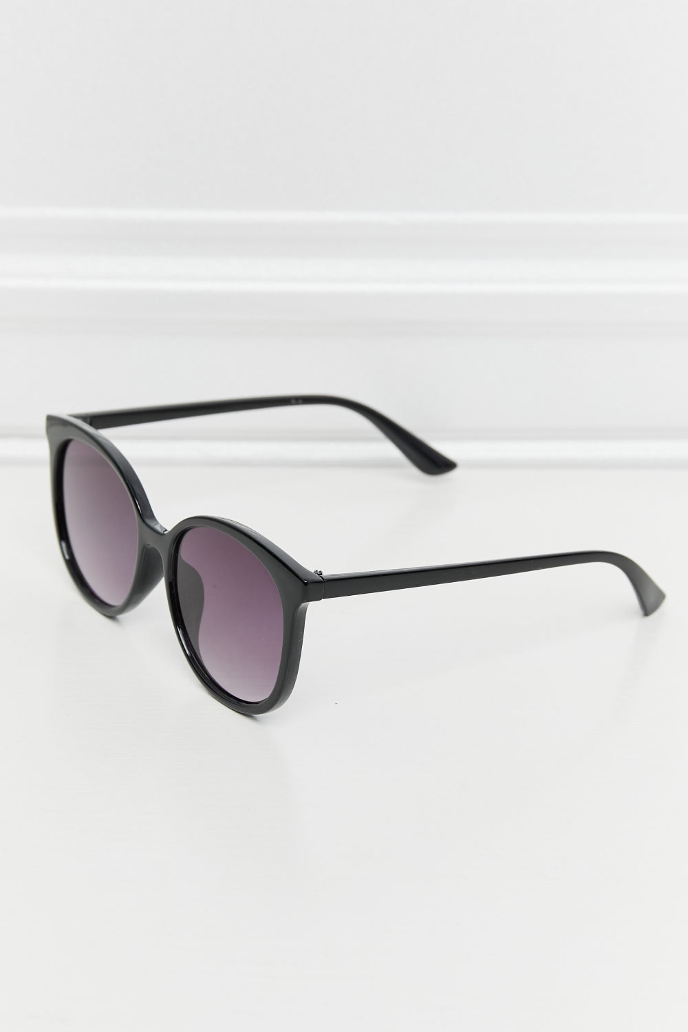 Polycarbonate Frame Full Rim Sunglasses - Tigbul's Fashion