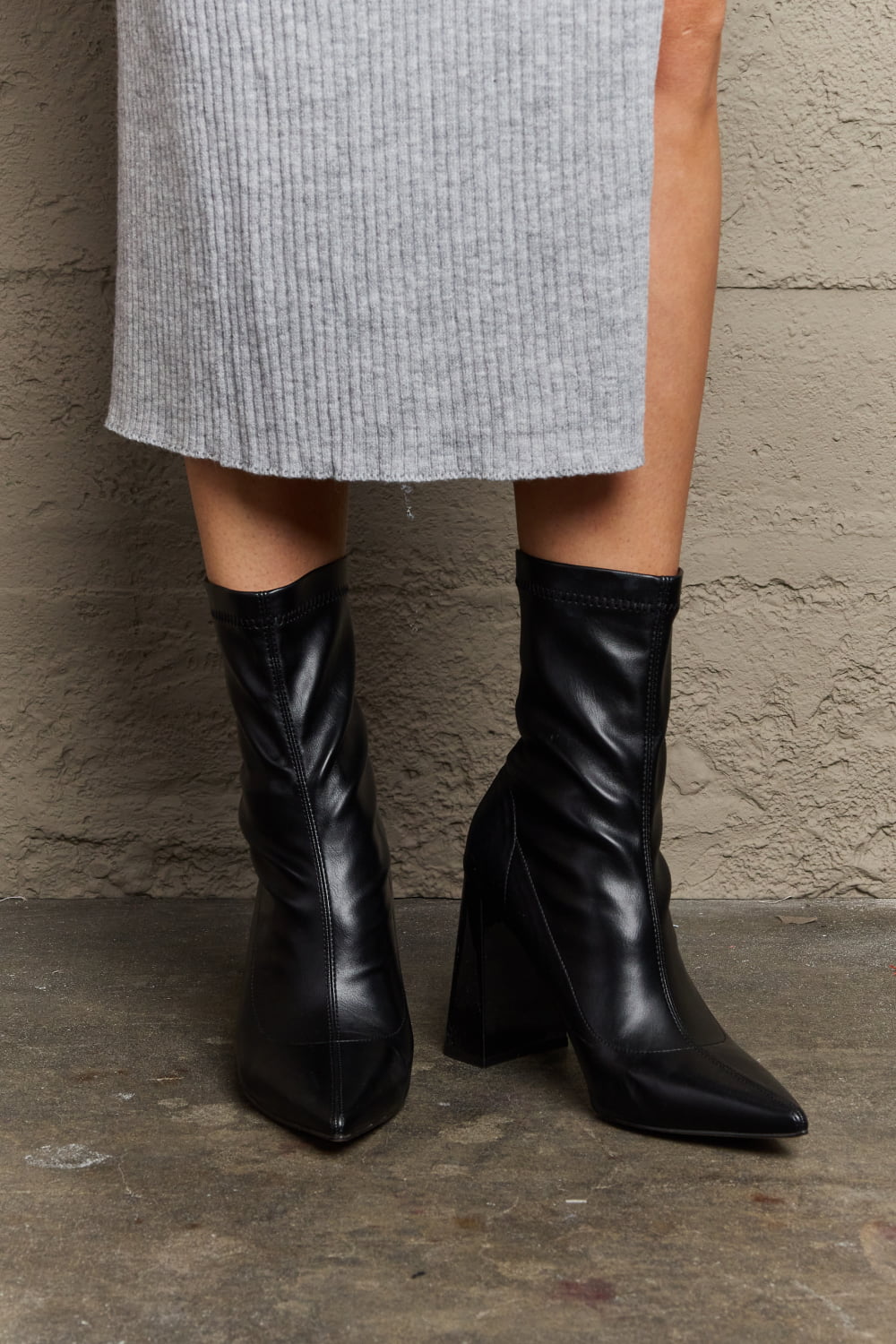 Black Stacy Block Heel Sock Boots | Tigbul's Fashion