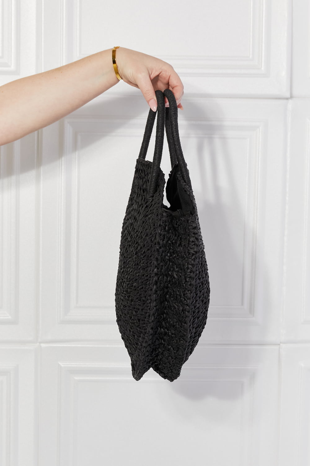 Justin Taylor Beach Date Straw Rattan Handbag in Black - Tigbul's Fashion
