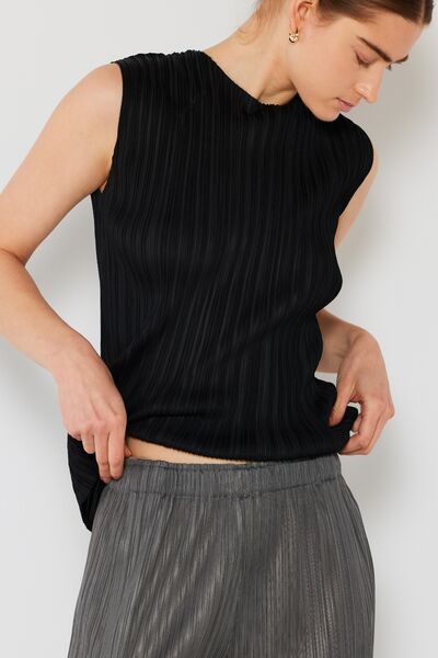 Pleated Sleeveless Crewneck Tank - Tigbuls Variety Fashion