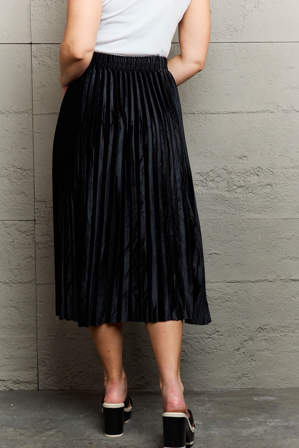  Black Accordion Pleated Flowy Midi Skirt- Tigbul's Fashion