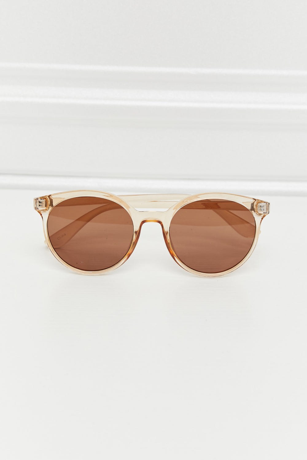 Round Full Rim Polycarbonate Frame Sunglasses - Tigbul's Fashion