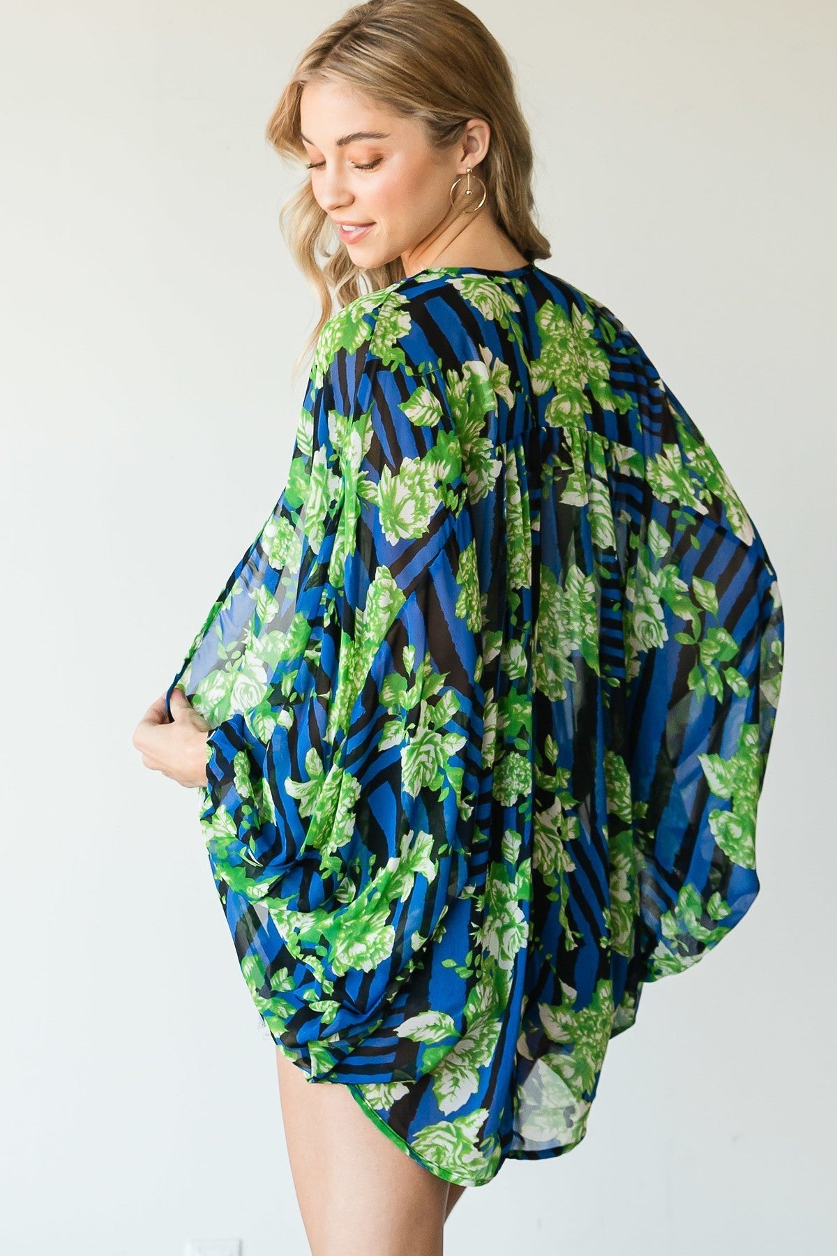 Stripes And Floral Print Lightweight Kimono - Tigbul's Fashion