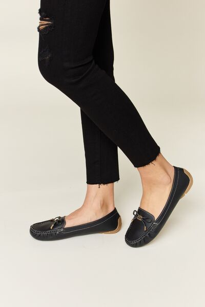 Black Slip-on Bow Flats Loafers - Tigbul's Variety Fashion Shop