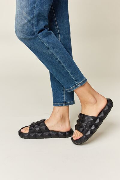 Black Pyramid Stud Toe Band Footbed Sandals - Tigbul's Variety Fashion Shop