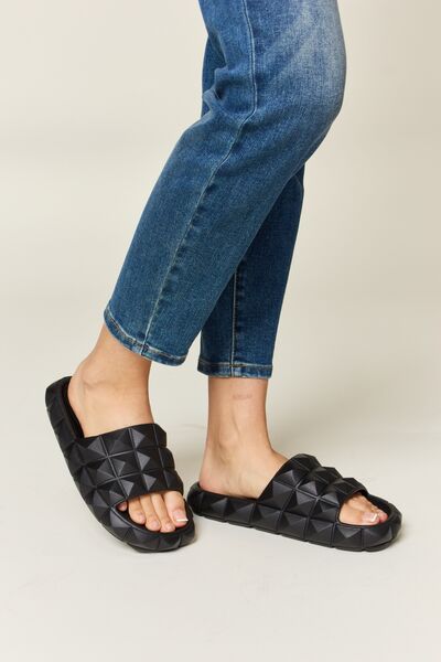 Black Pyramid Stud Toe Band Footbed Sandals - Tigbul's Variety Fashion Shop