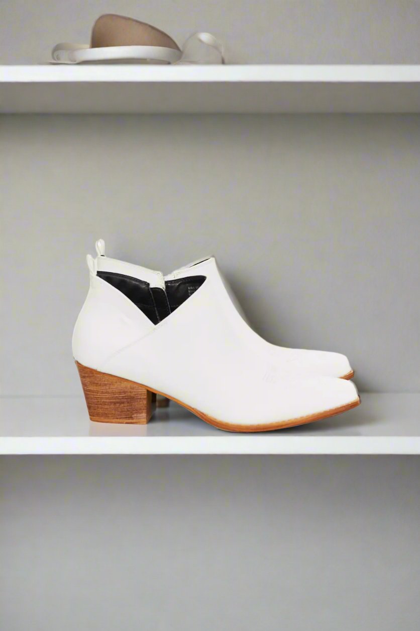 MMShoes Trust Yourself Embroidered Crossover Cowboy Bootie in White - Tigbul's Fashion