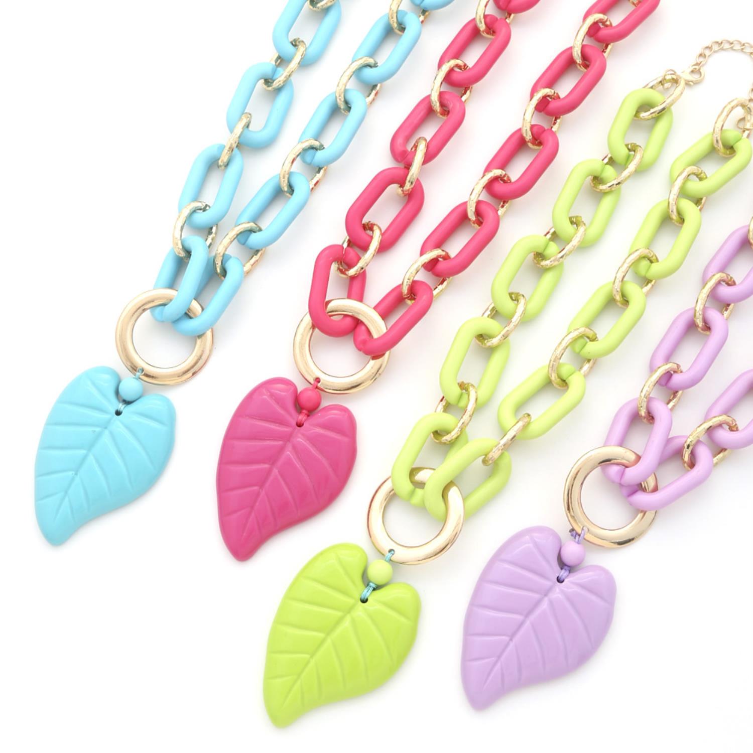 Bunte Chunky Color Acrylblatt-Anhänger-Kette mit dicken Gliedern und Blatt-Pendants in mehreren Farben