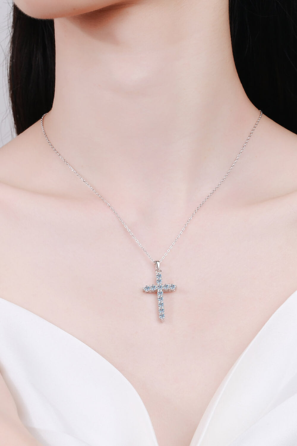 925 Sterling Silver Cross Moissanite Necklace - Tigbul's Fashion