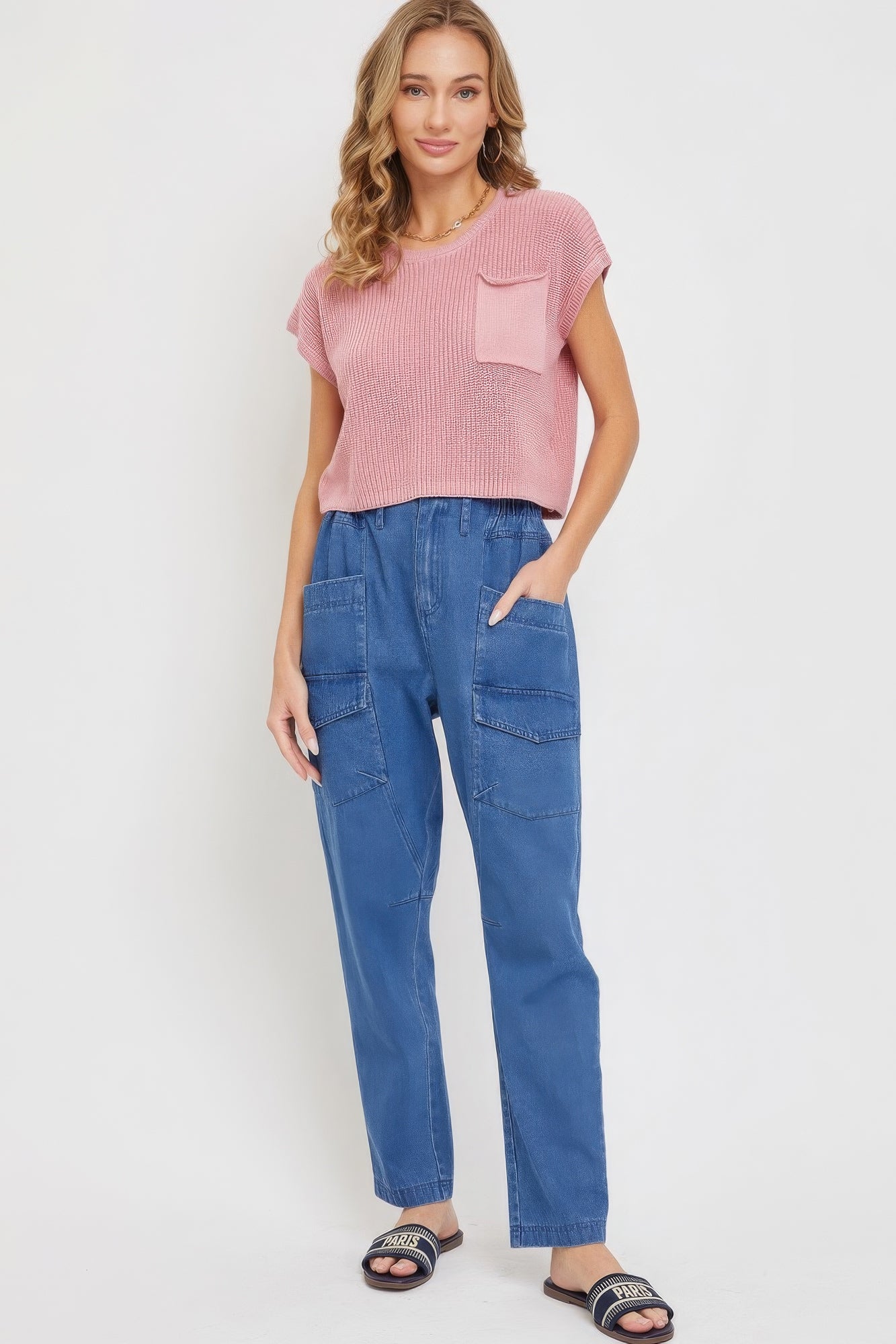 Blaue Jeans-Joggerhose mit mehreren Taschen, elastischem Bund und weitem Bein