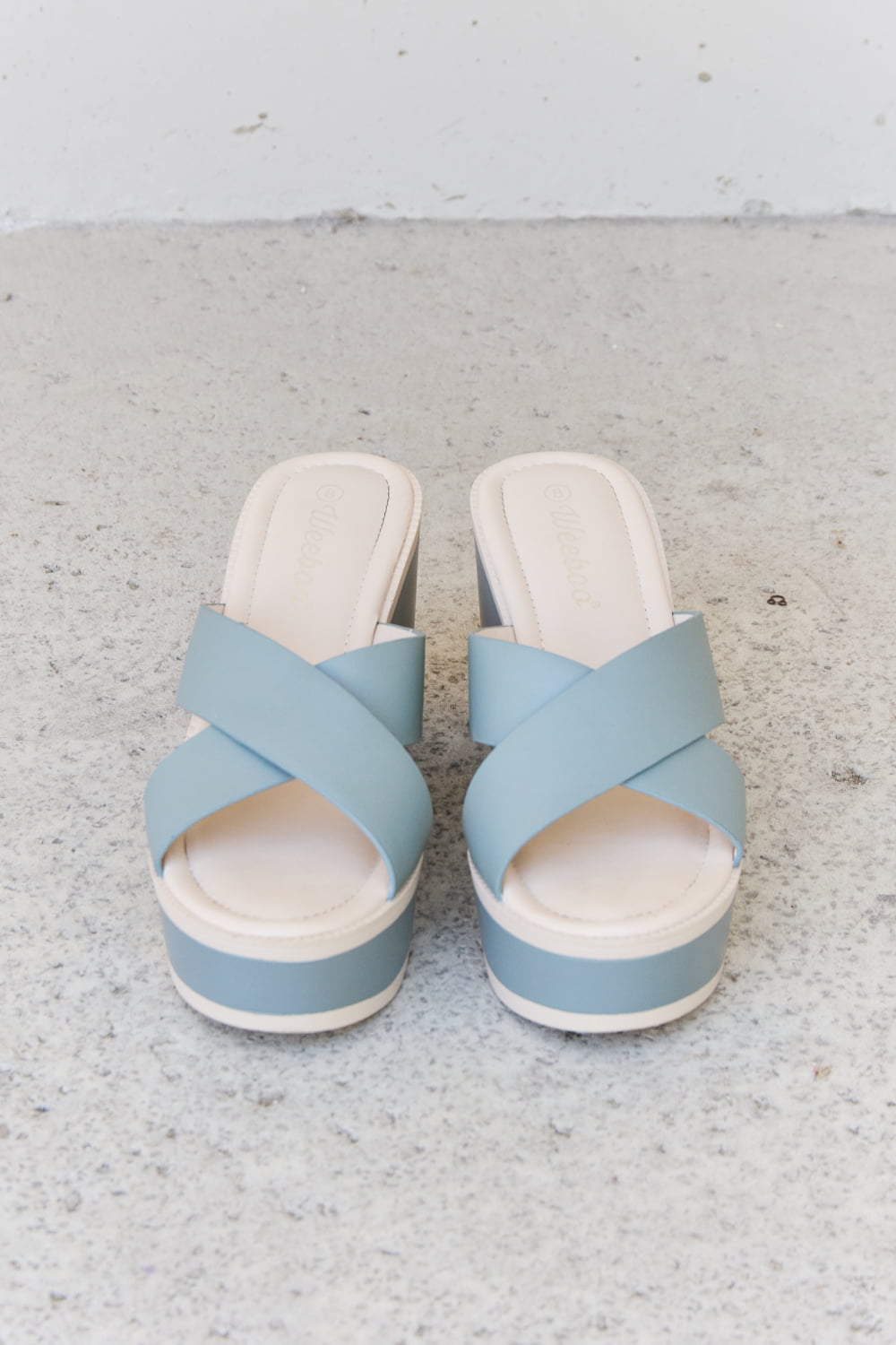 Contrast Platform Sandals in Misty Blue - Tigbul's Fashion