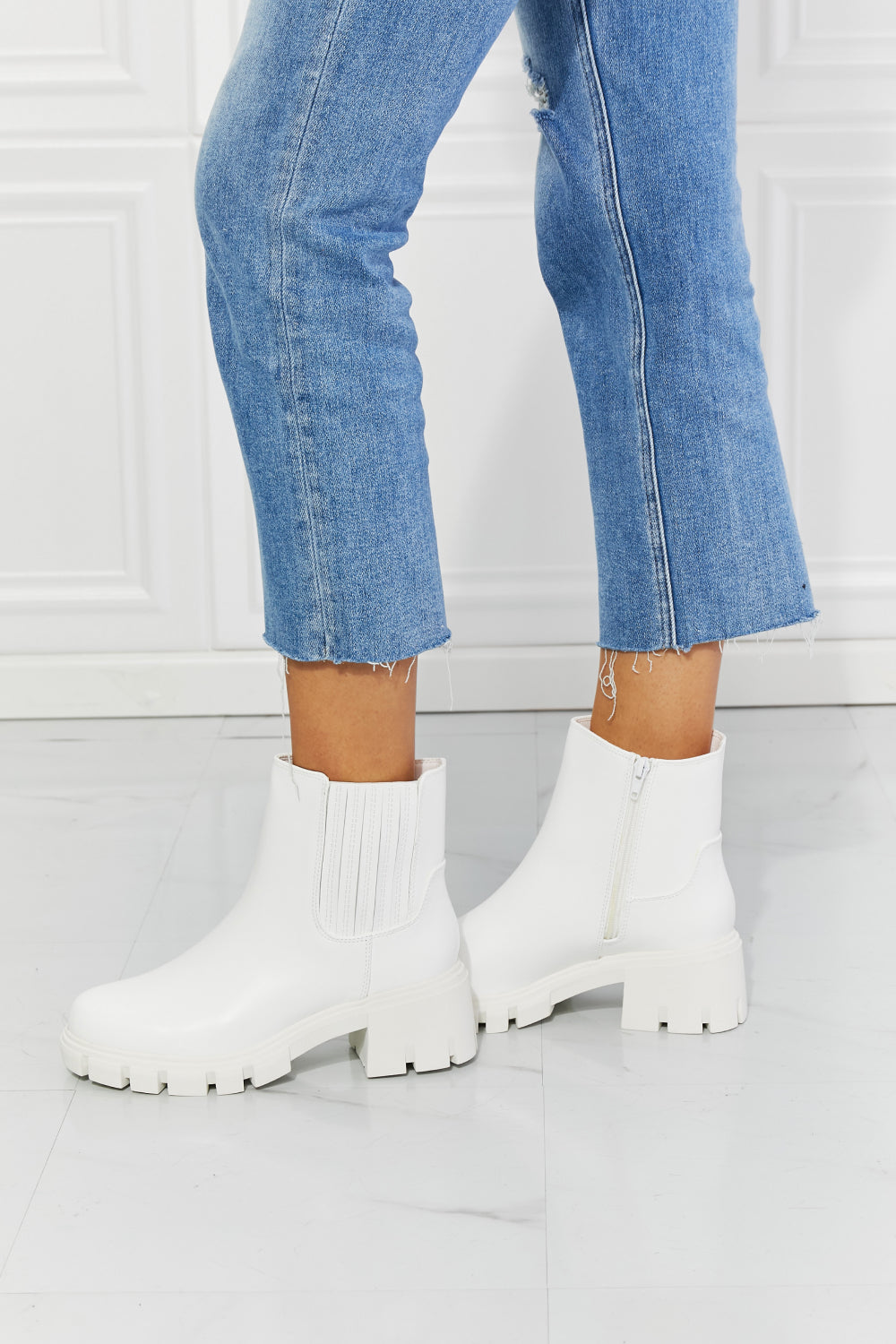 Lug Sole Chelsea Boots in White - Tigbul's Fashion