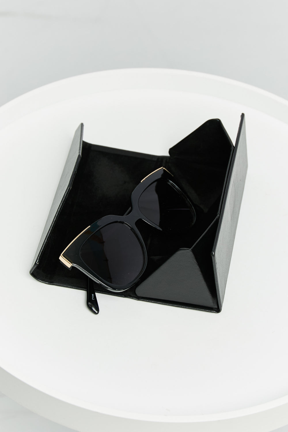 Square Polycarbonate Sunglasses - Tigbul's Fashion