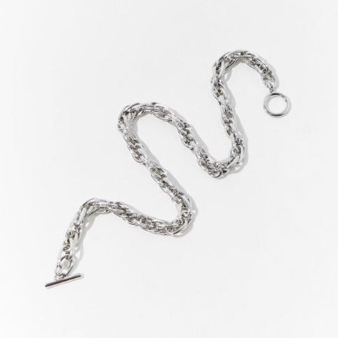 Silver 15 in chunky curb chain choker with toggle bar and interlinked curb links